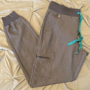 FIGS Zamora Jogger Scrub Pants- Graphite